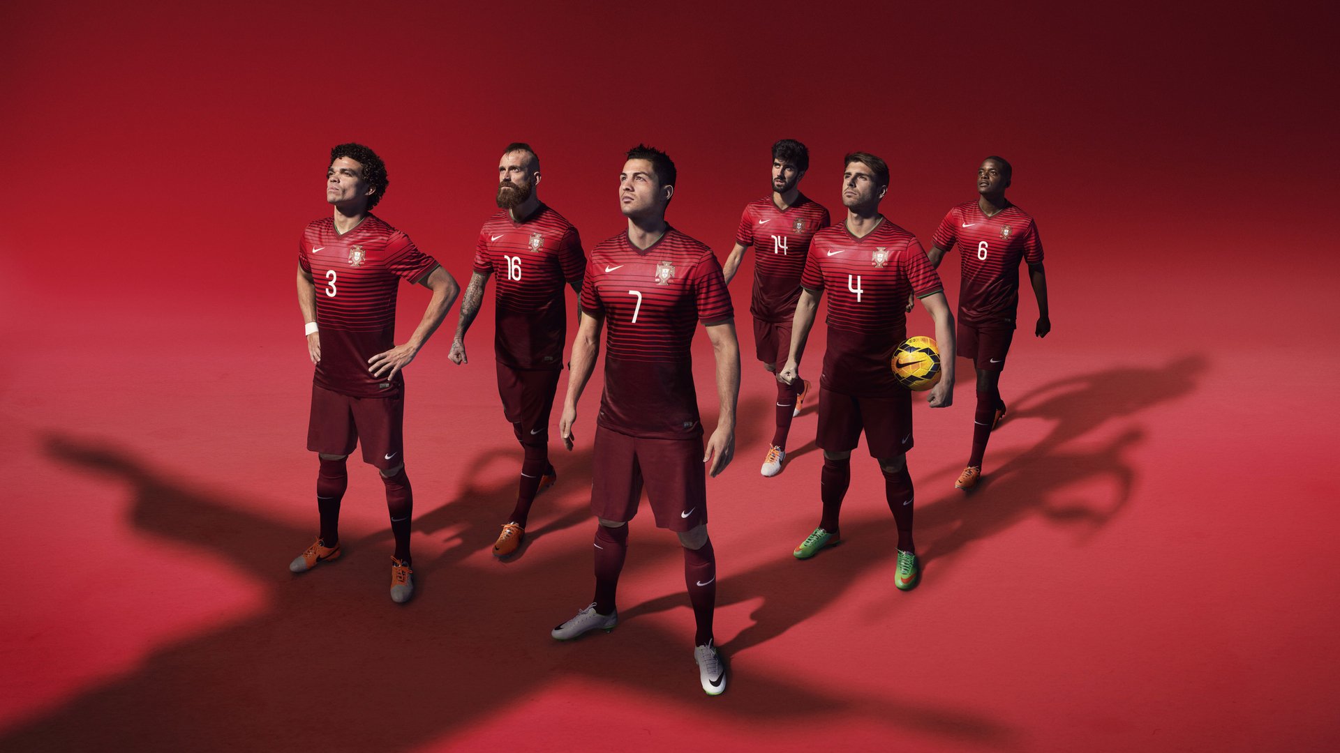 “胡利安·门德斯:阿根廷美洲狮队的传球与进攻之星,未来无可限量”