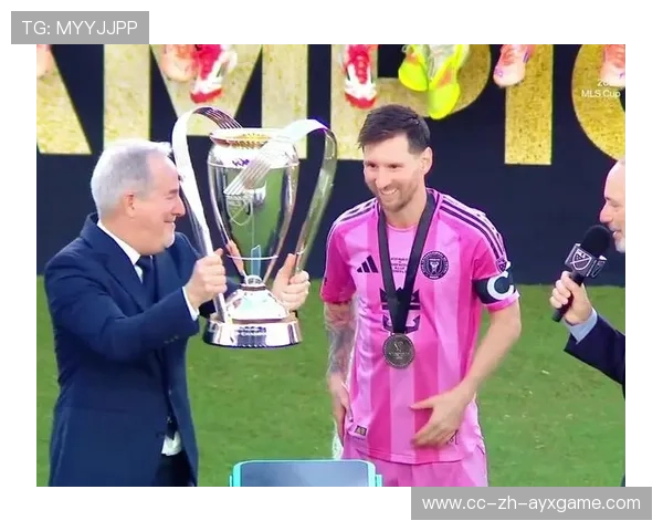 冠军夜出现反差瞬间，梅西挚友因未获登场资格黯然落泪