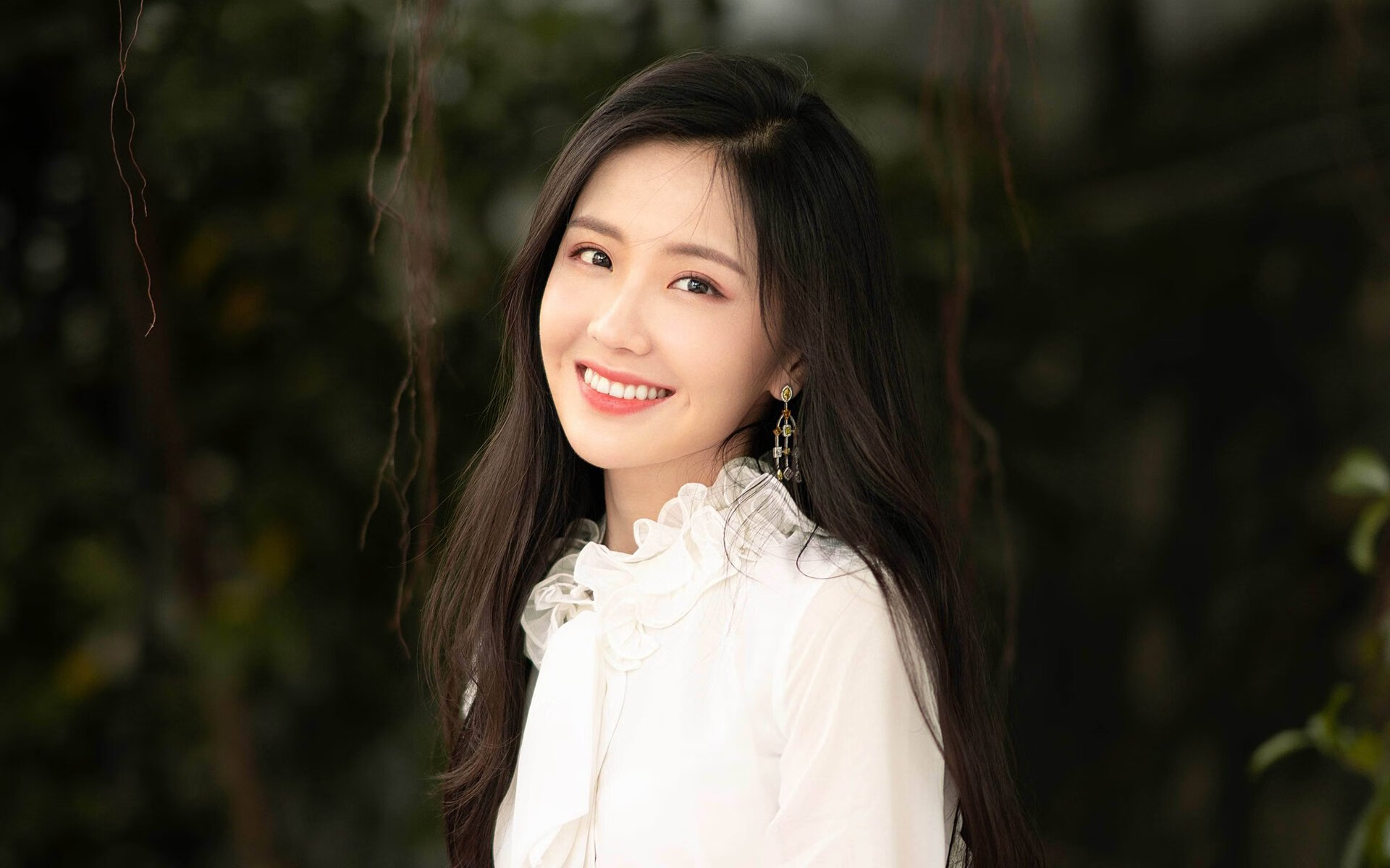 爱游戏app安装-国足前场逼抢策略执行力评分，国足赛前抢圈