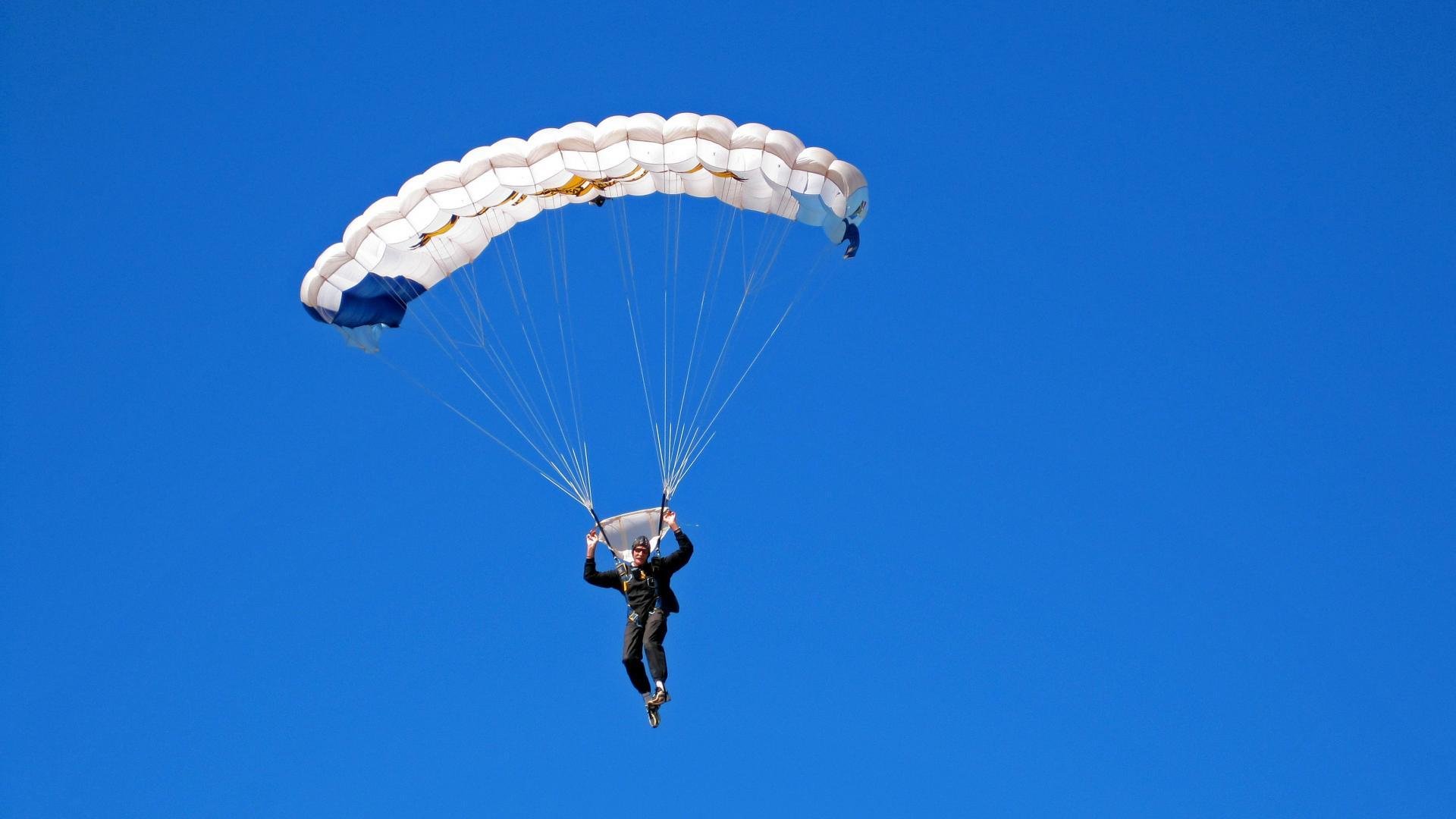 爱游戏体育官网-“华金·托比利亚的进攻反击与防守能力，帮助美洲狮队大幅提升竞争力”